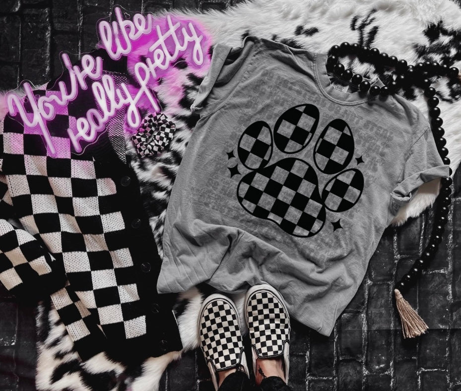 Checkered paw print